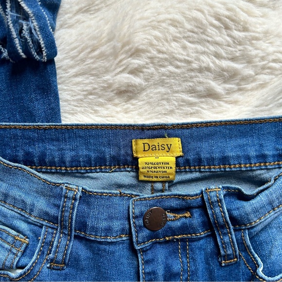 Y2K fringe flare jeans with raw hem detailing - Picture 2 of 4